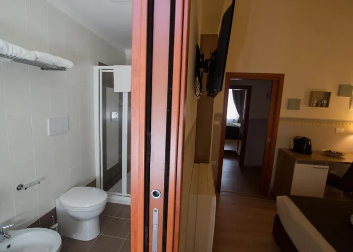 Al Viale Bed & Breakfast 4*